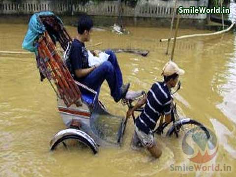 Rainy Season Funny Photos and Hindi Comment Jokes Images